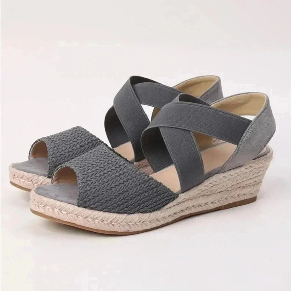 Espadrille Ankle Strap Wedge Vacation Style Plain Wedge Sandals Gray Sz 10.5 NWT - Picture 1 of 13
